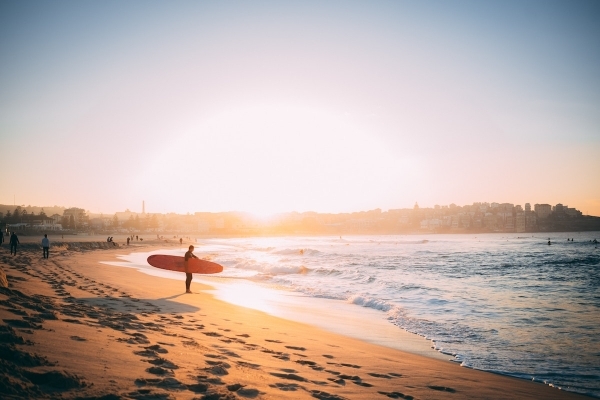 Surfer am Strand von Australien